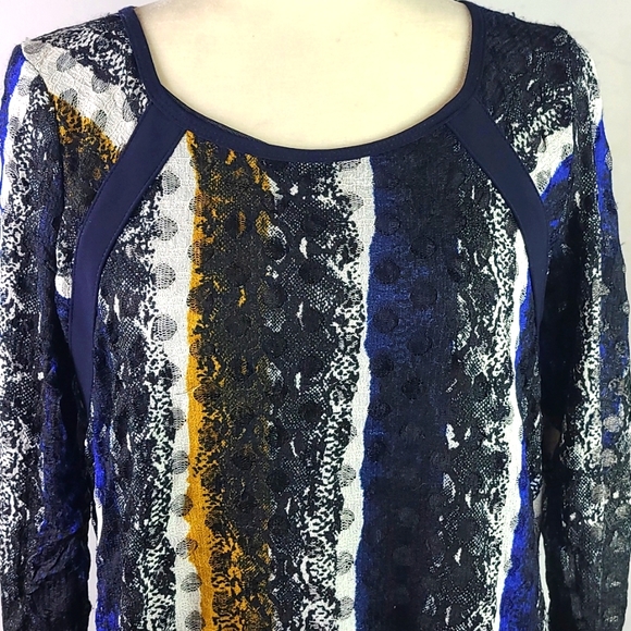 Picadilly Blouse - Picture 2 of 13